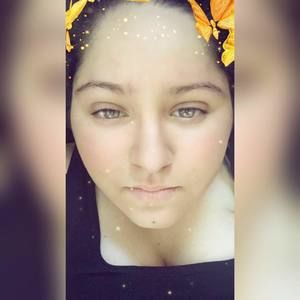 Meet your Posher, Alejandra